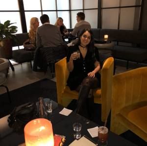 Meet your Posher, Sara-kate